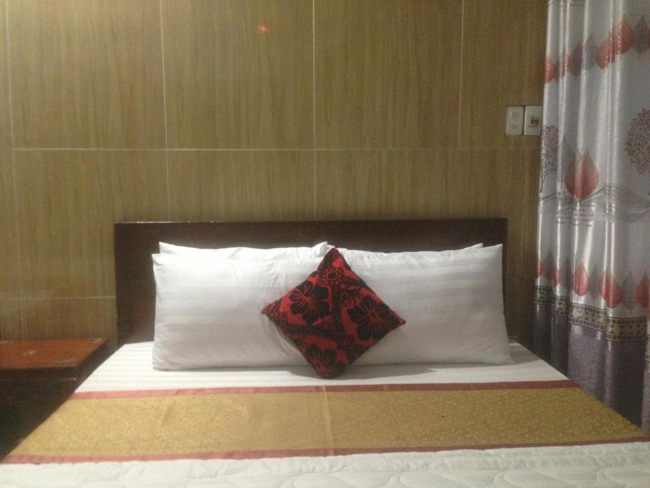 Chi Khu Co Ong Homstay Thanh Son מראה חיצוני תמונה