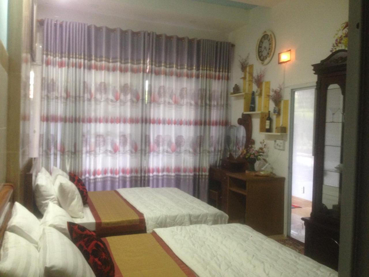 Chi Khu Co Ong Homstay Thanh Son מראה חיצוני תמונה