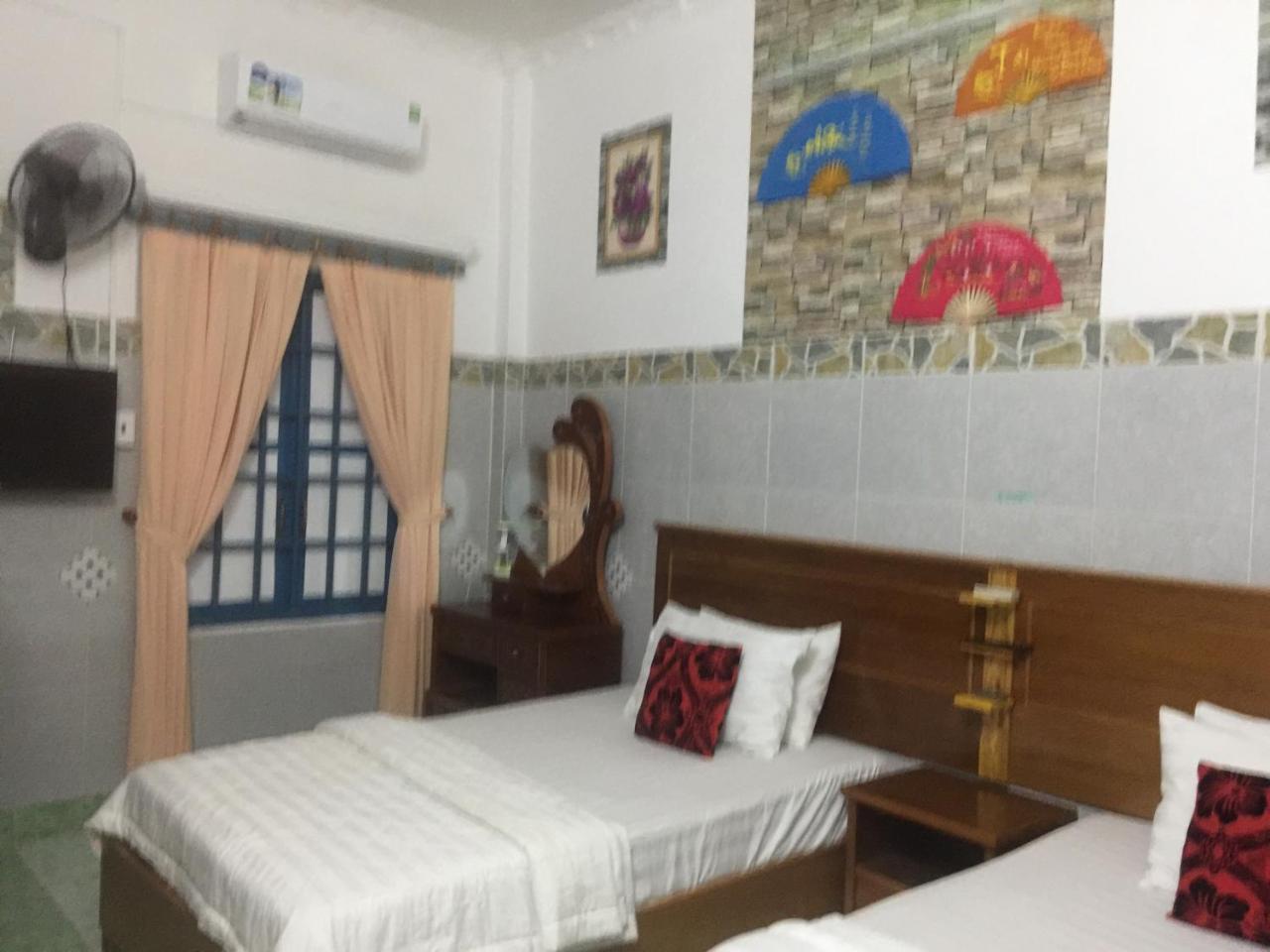 Chi Khu Co Ong Homstay Thanh Son מראה חיצוני תמונה