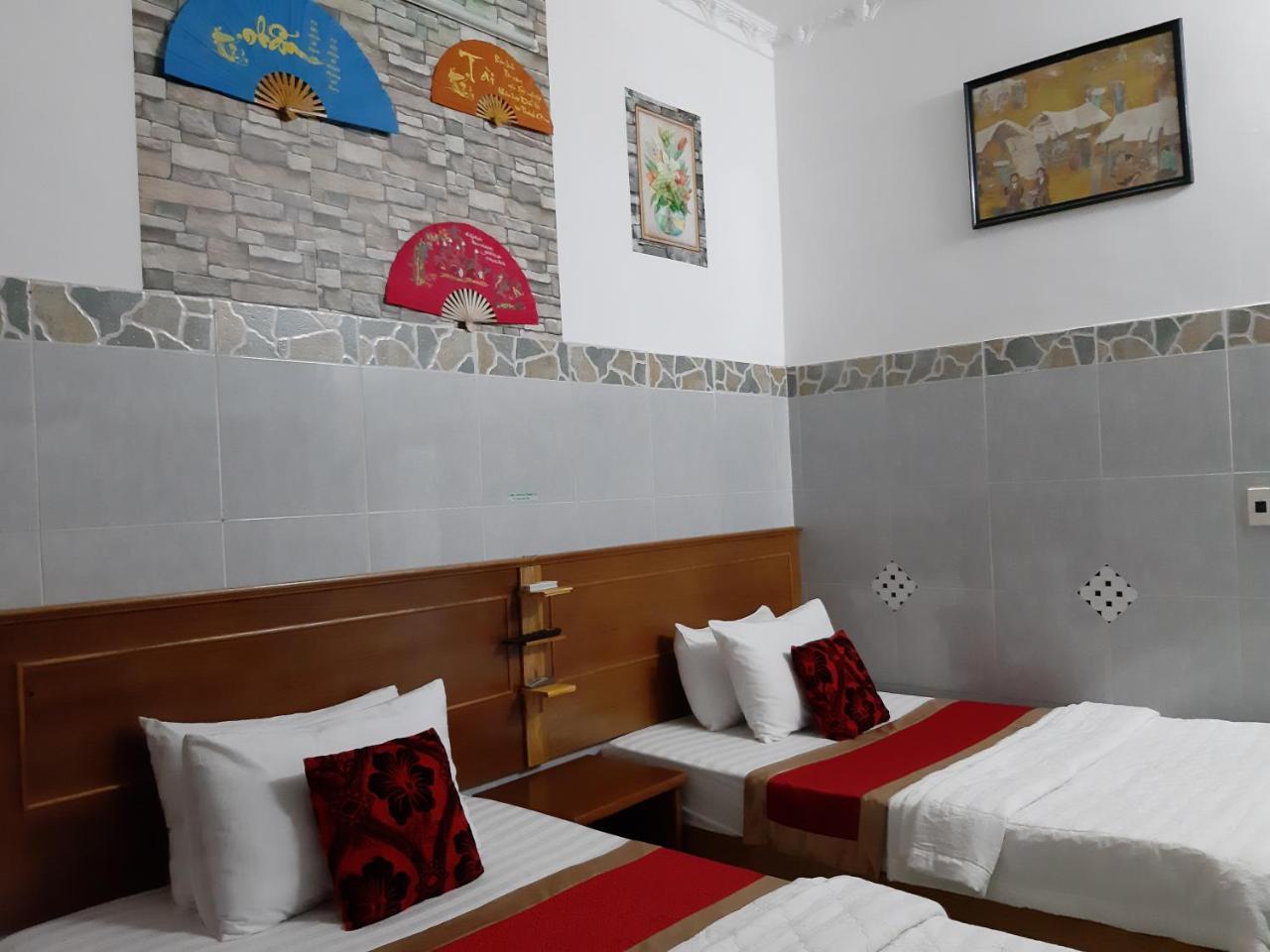 Chi Khu Co Ong Homstay Thanh Son מראה חיצוני תמונה