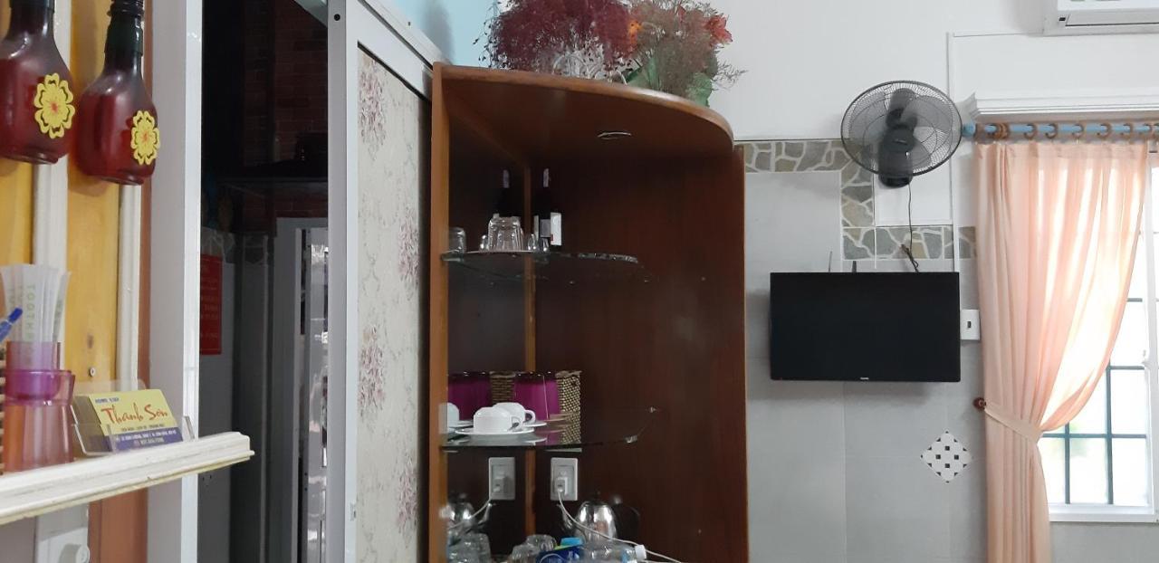 Chi Khu Co Ong Homstay Thanh Son מראה חיצוני תמונה